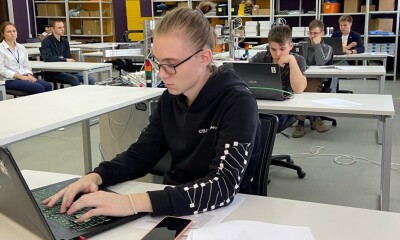 g7ESlodrVa8