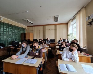 -9TjJl5aF_U