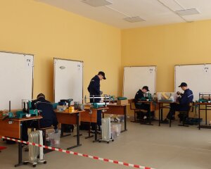 uJKoL9Js7pA